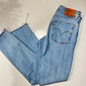 Levi's Women's Wedgie Straight Leg Jeans